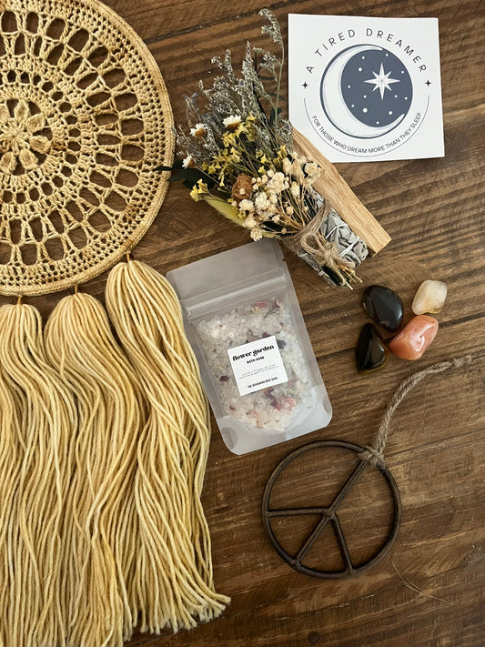 Buttercup Charm Gift Box