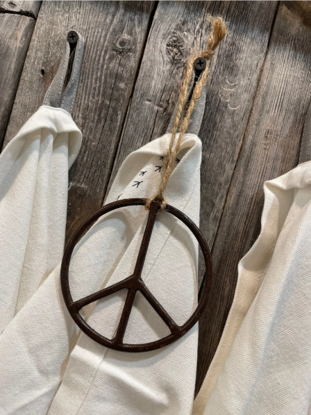 Buttercup Charm Gift Box