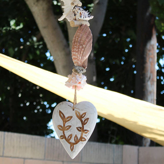 Nautical White Carved Heart Driftwood & Seashell Garland